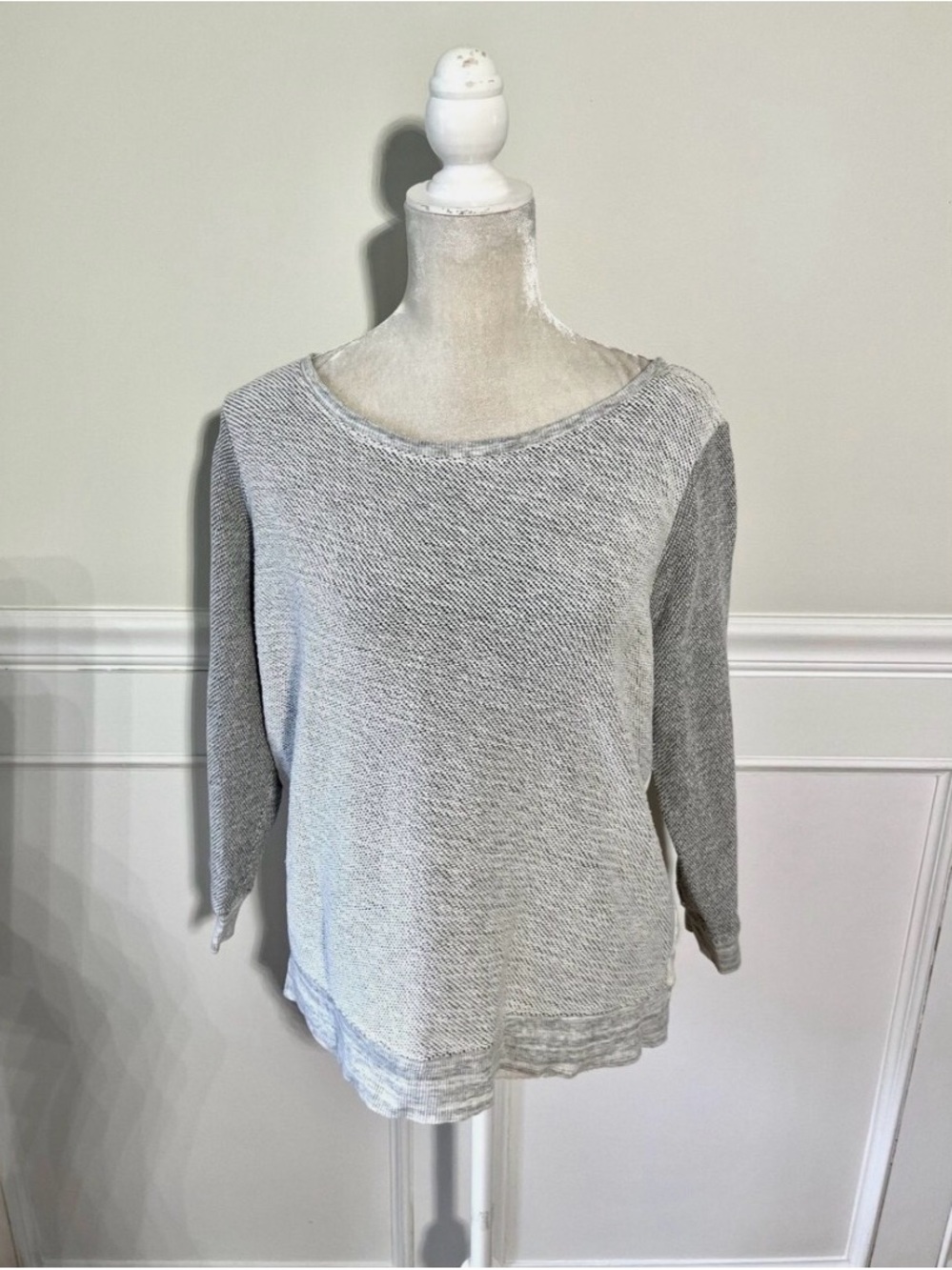 American Eagle Outfitters Heather Gray Knit Crewneck Sweater